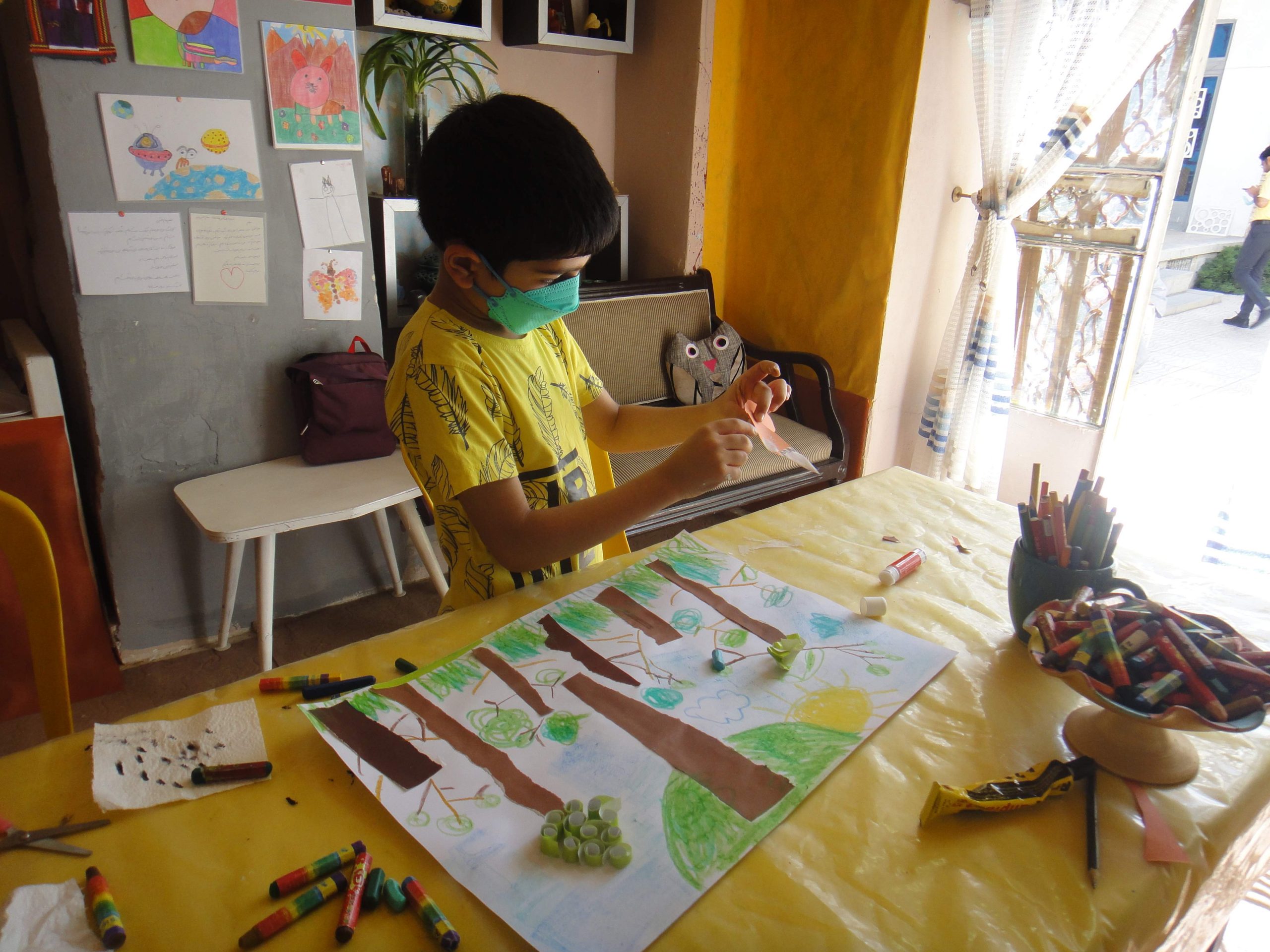 مسافران راه شادی - مانی